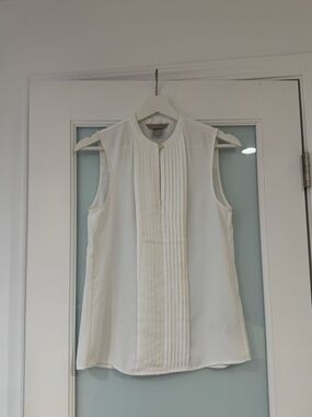 H&M Sleeveless Pintuck Front Blouse - White